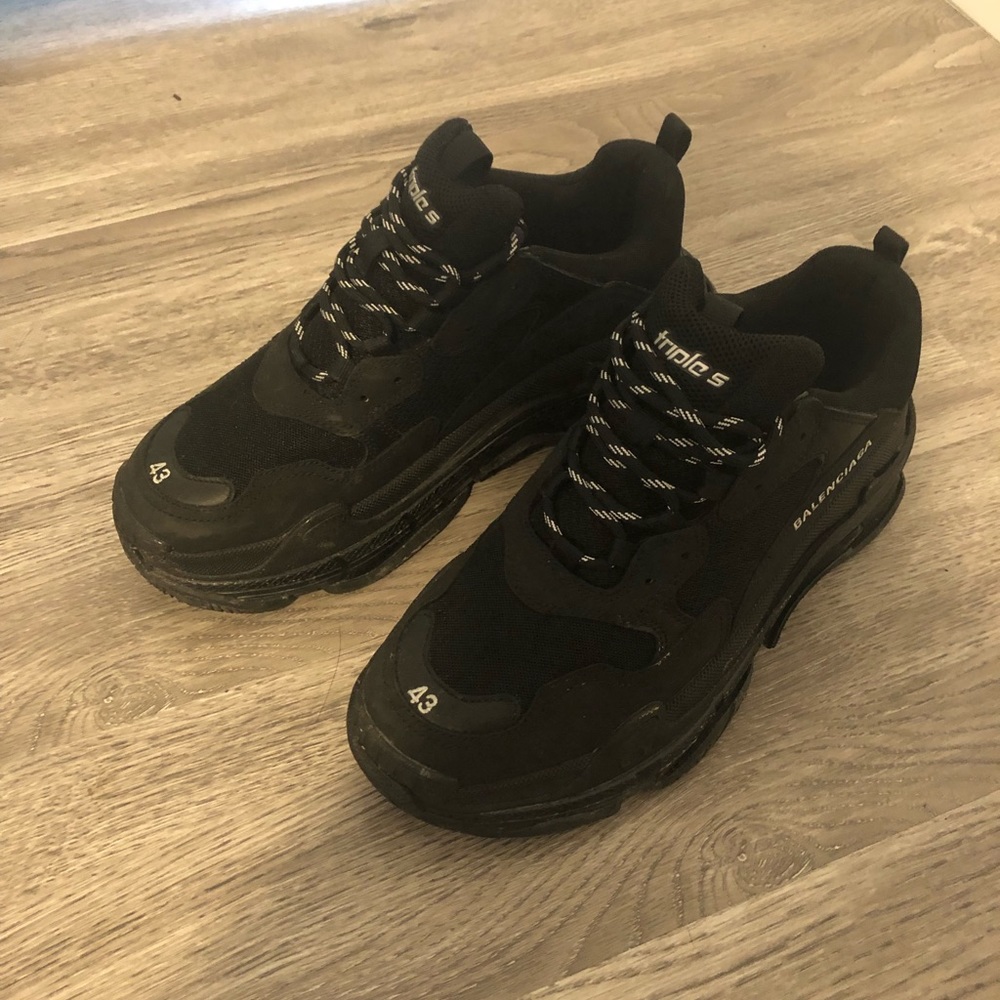 Black Balenciaga Triple S